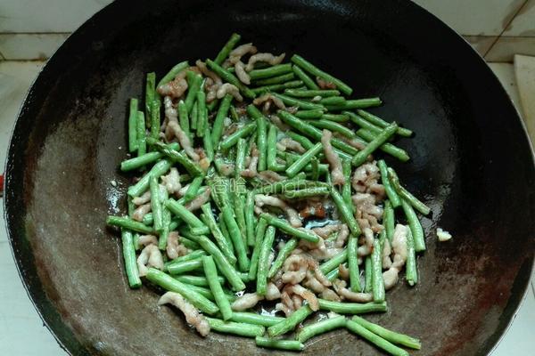 长豆角炒肉丝的做法图解9