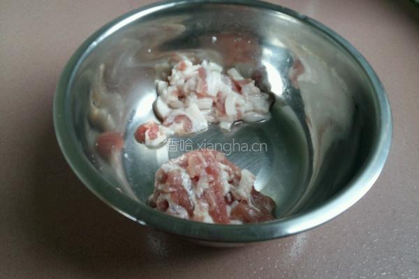 芹菜炒肉的做法图解2