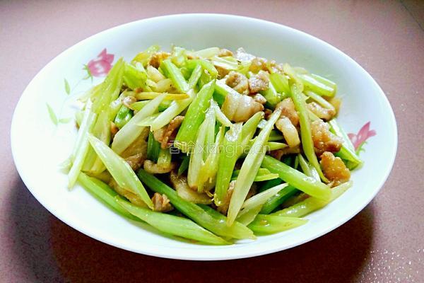 芹菜炒肉的做法图解10