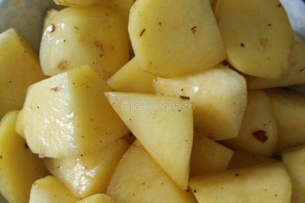 青椒土豆焖鸡的做法图解8