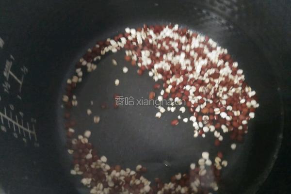 红豆薏米水的做法图解3