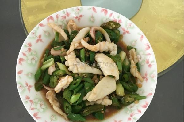 青椒炒鱿鱼的做法图解6