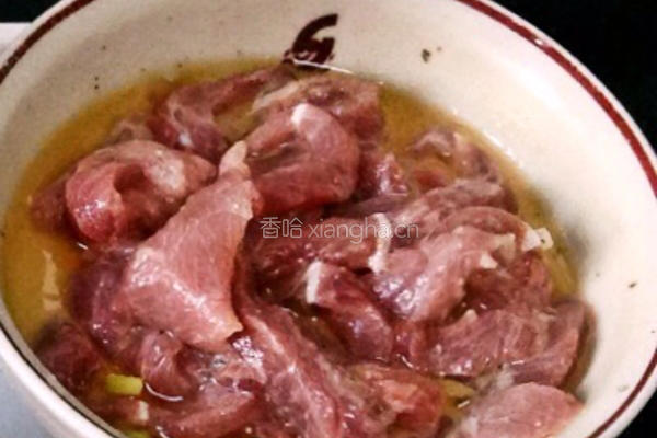 韩式牛肉拌饭的做法图解1