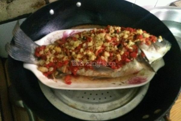 满堂红清蒸鱼的做法图解5