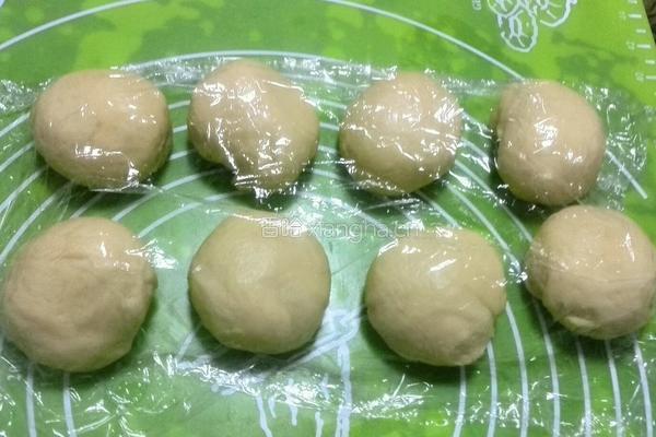 奶香面包的做法图解10