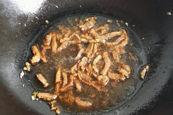 炒细面的做法图解4