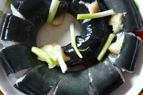 清蒸河鳗的做法图解3