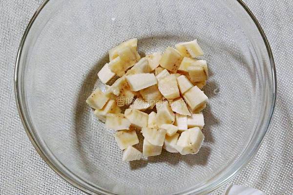 香蕉酸奶的做法图解2