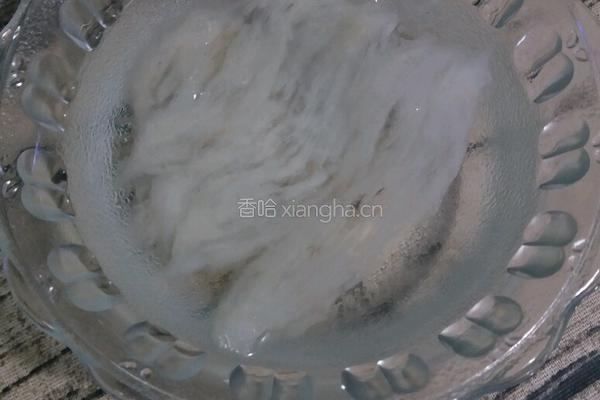 冰糖燕窝的做法图解2