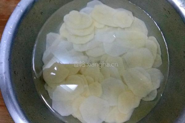 尖椒土豆片的做法图解2