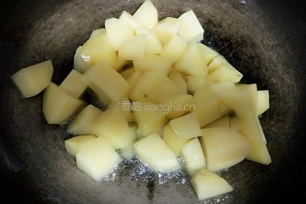 红烧土豆的做法图解2