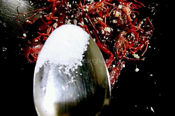蒜泥龙虾的做法图解11
