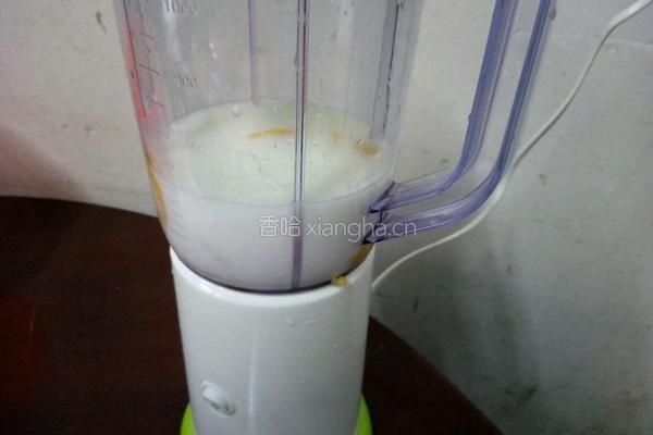 芒果奶昔的做法图解5