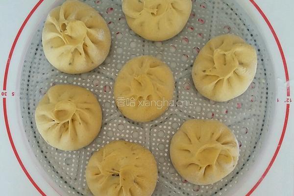 芹菜馅南瓜蒸包的做法图解5