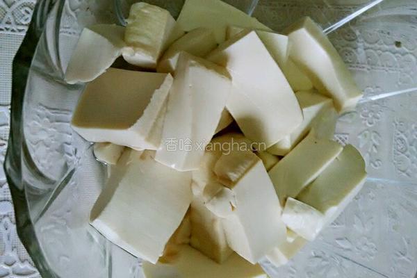 螃蟹白菜炖豆腐的做法图解3