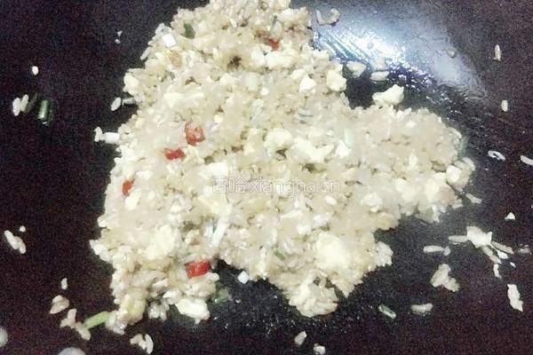 酱油炒饭的做法图解8