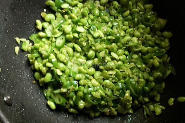 青椒炒毛豆的做法图解6