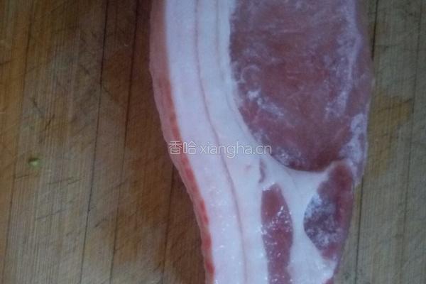 番茄炒肉的做法图解1