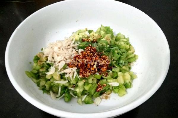 茄子包子的做法图解4