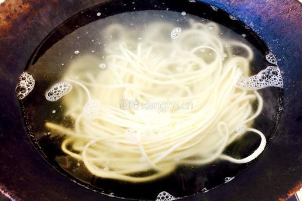 京味凉面的做法图解1