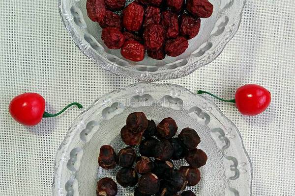 桂圆红枣稀饭的做法图解2