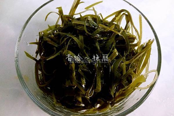 大骨海带汤的做法图解1
