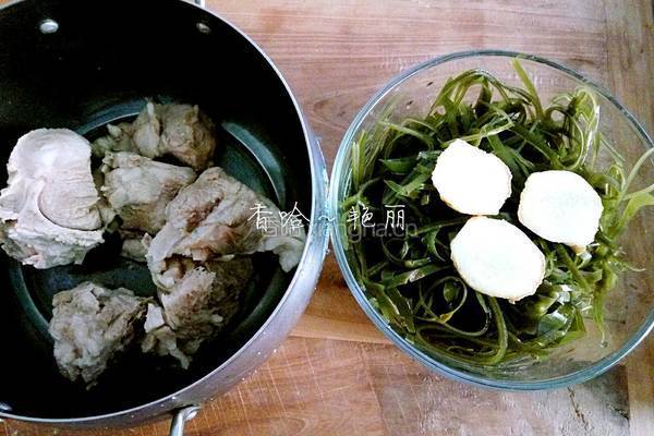 大骨海带汤的做法图解4