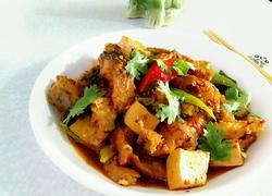 草鱼煮豆腐红烧鱼块
