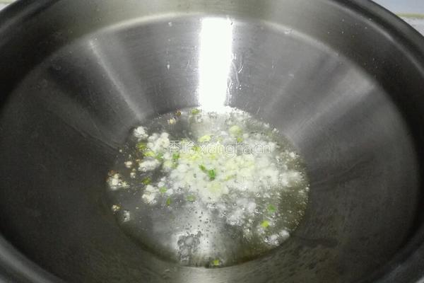 爆炒小河虾的做法图解5