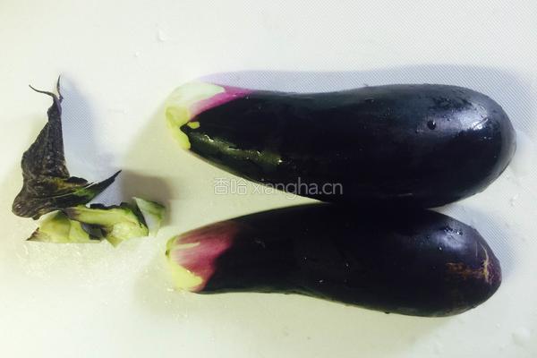 风味茄子的做法图解1