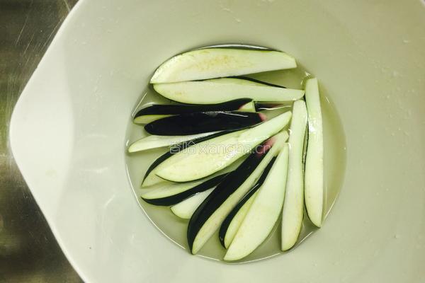 风味茄子的做法图解3