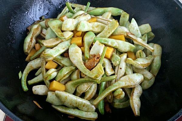 豆角焖饭的做法图解5
