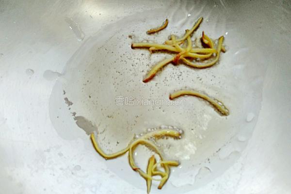 尖椒炒牛肉的做法图解3