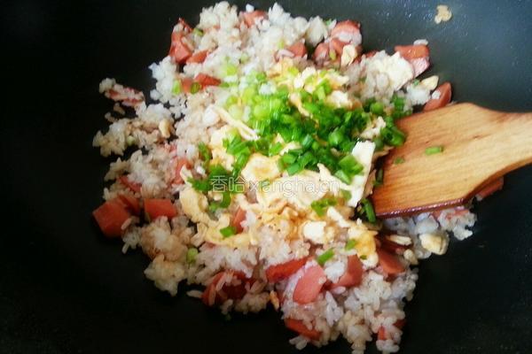 火腿肠炒饭的做法图解9