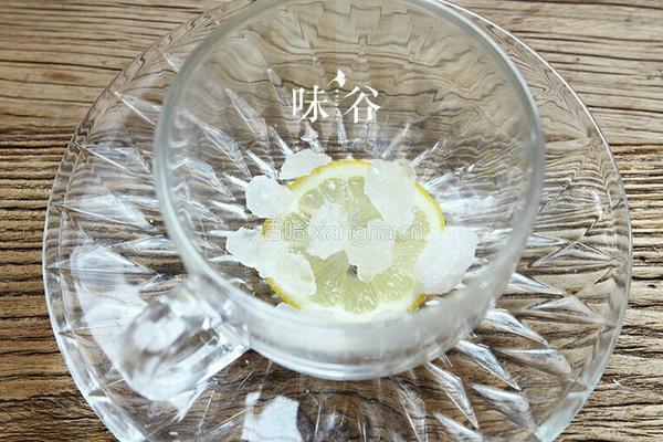 冰糖柠檬茶的做法图解4