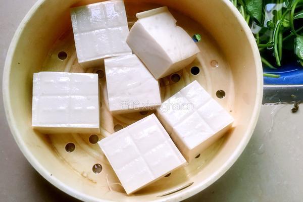 水煮豆腐的做法图解2