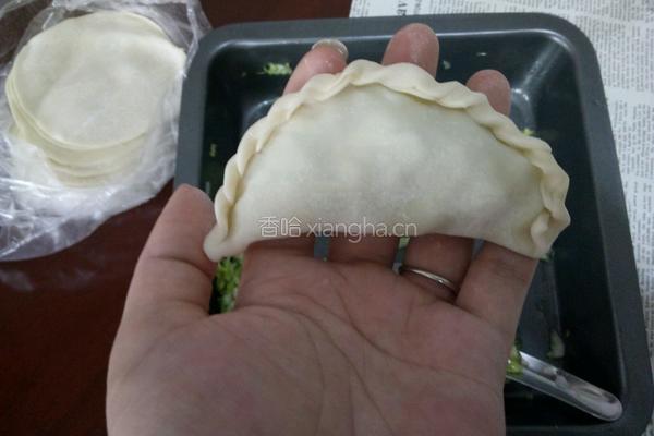 白菜素馅儿饺子的做法图解7