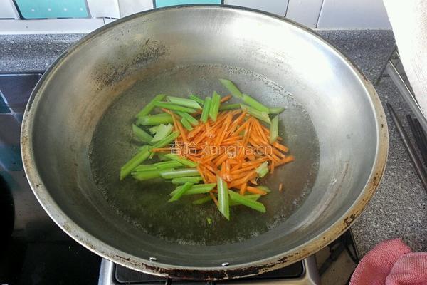 凉拌芹菜海带的做法图解12