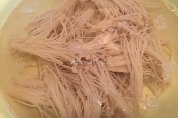 拌金针菇的做法图解4