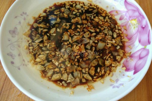 蒜蓉粉丝蒸扇贝的做法图解10