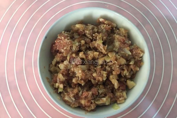 虾仁水饺的做法图解2
