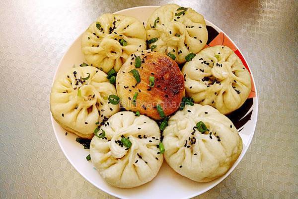 简易版生煎包（杏鲍菇洋葱猪肉馅）的做法图解13