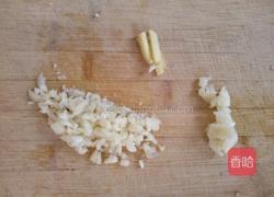 蒜香油麦菜的做法图解3