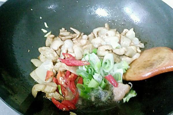 黄瓜炒肉片的做法图解5