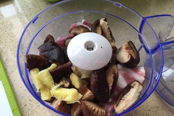 冬菇蒸瘦肉的做法图解1