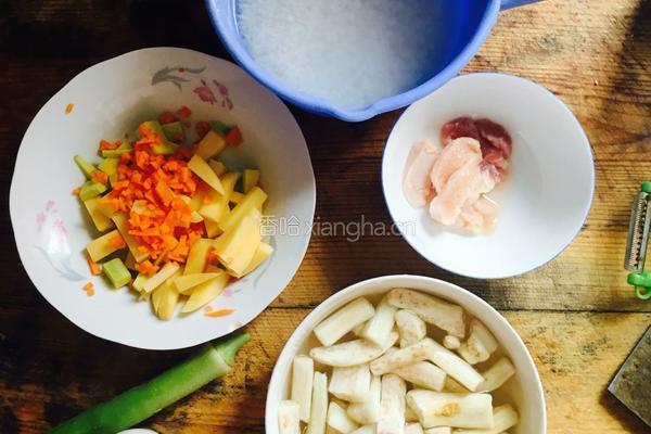 便捷健康电饭锅焖饭的做法图解1