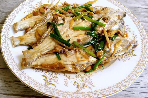 豆酱剥皮鱼的做法图解7