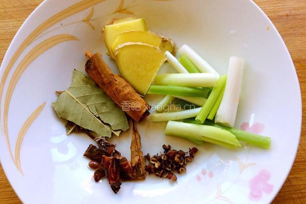 蒜蓉凤爪的做法图解4