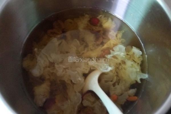 银耳羹的做法图解4