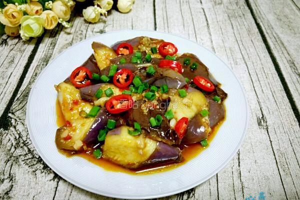 豆瓣酱炒茄子的做法图解6